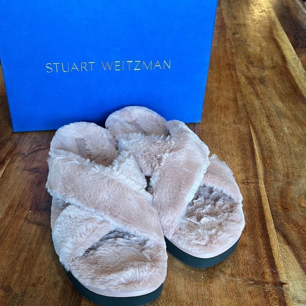 Stuart Weitzman Faux Fur Platform Slide in Blush, Size 7.5